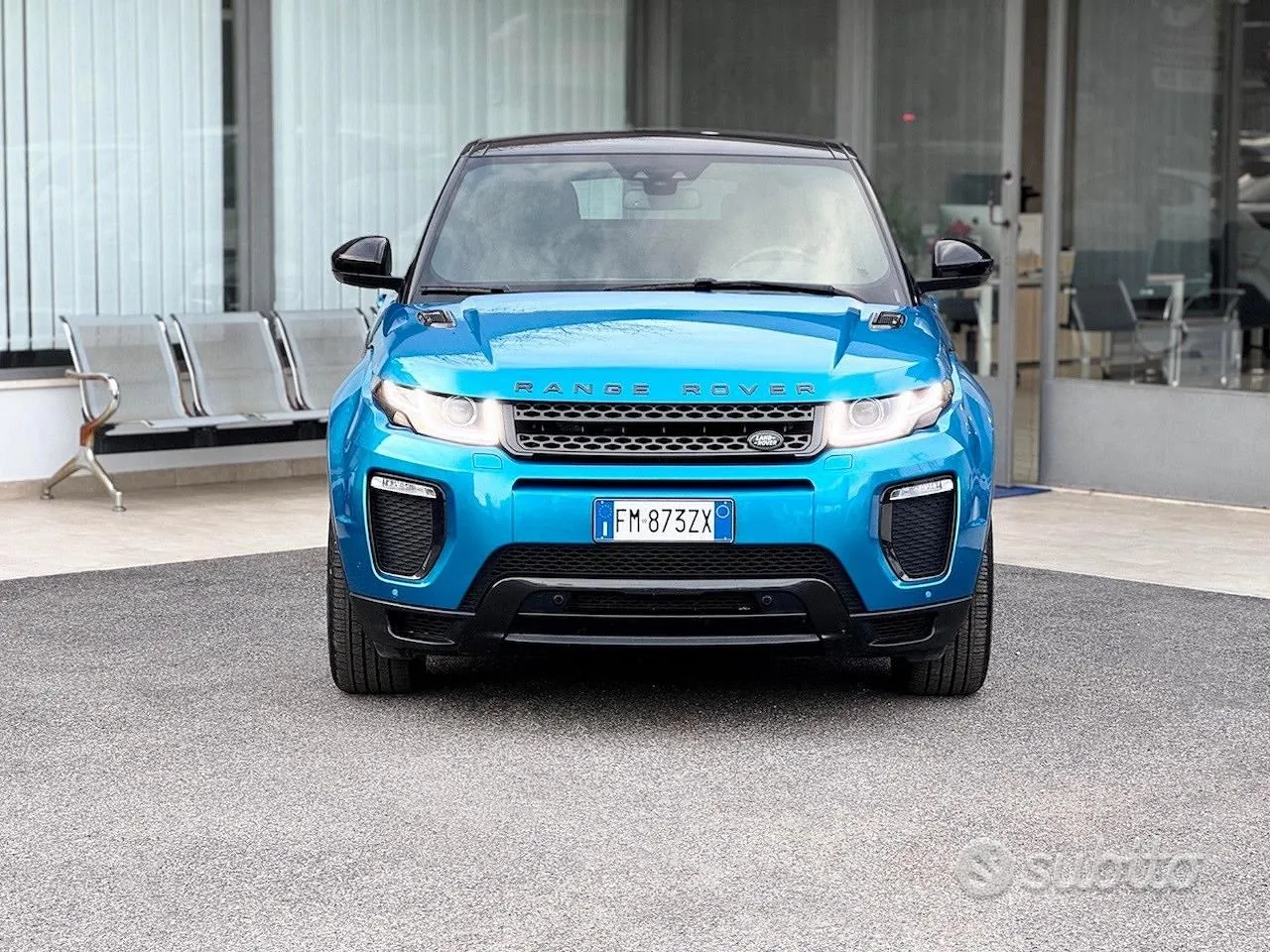 Land Rover Range Rover Evoque 2018 photo 2