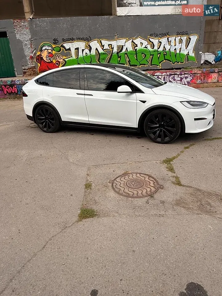 Tesla Model X 2022 photo 4