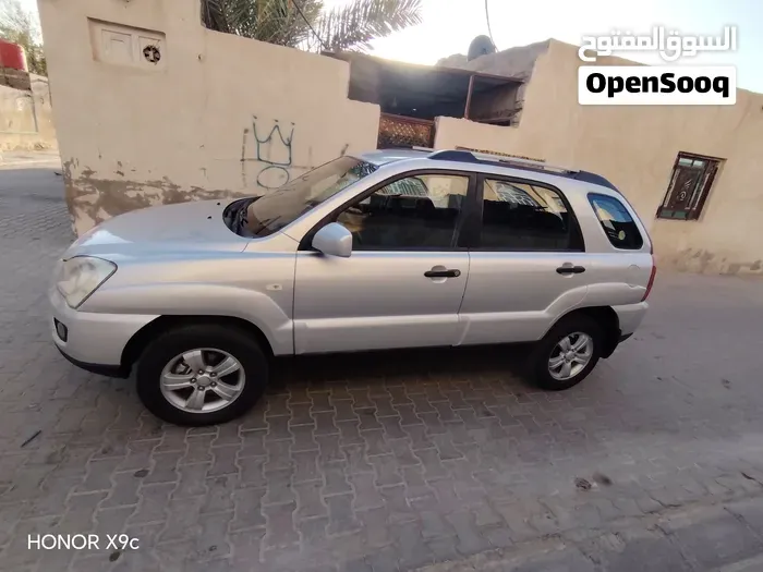 Kia Sportage 2009 photo 2