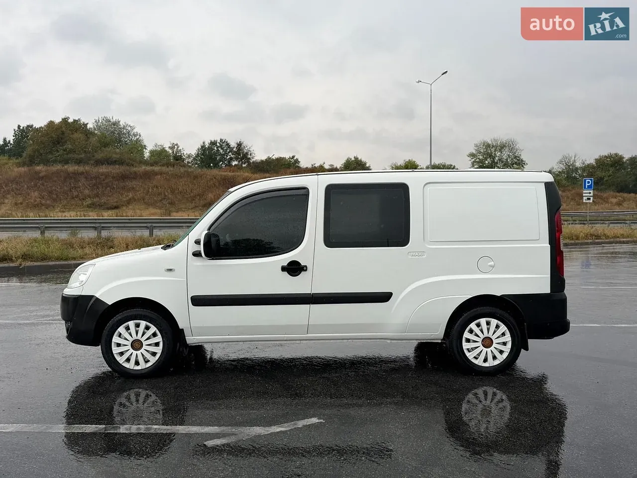 Fiat Doblo 2010 photo 5