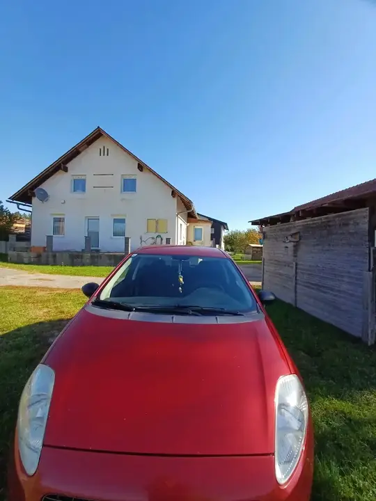 Fiat Grande Punto 2008 photo 2