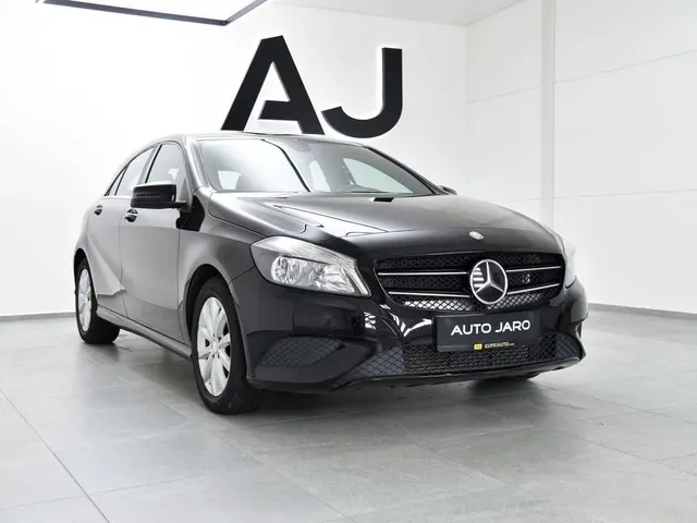 Mercedes-Benz A-Class 2015 photo 2