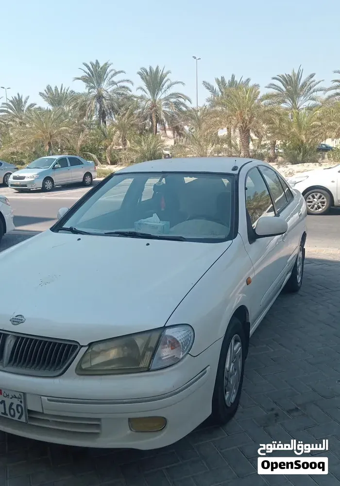 Nissan Sunny 2001 photo 2
