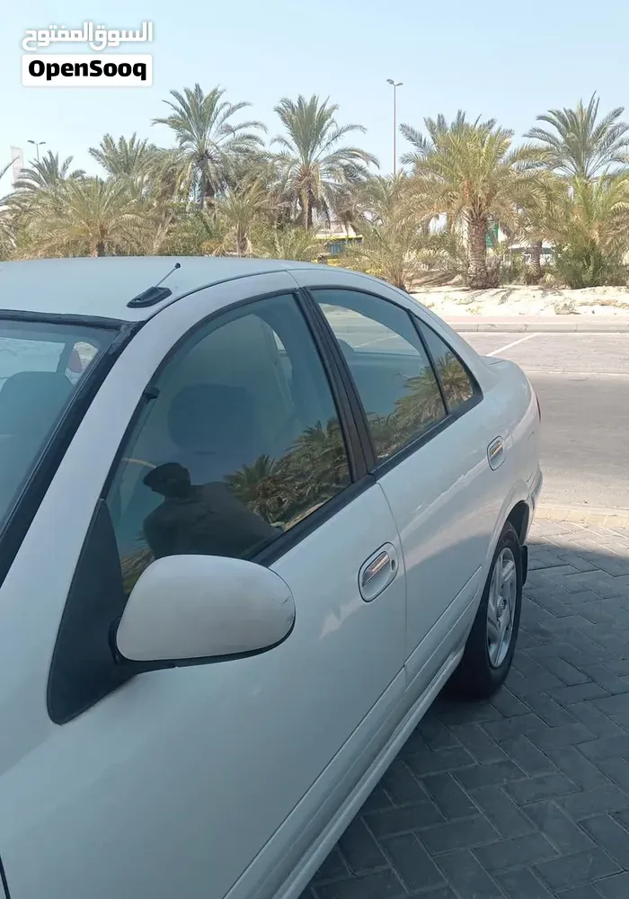 Nissan Sunny 2001 photo 3