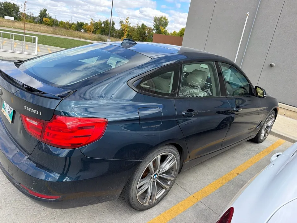 BMW 328I 2015 photo 3