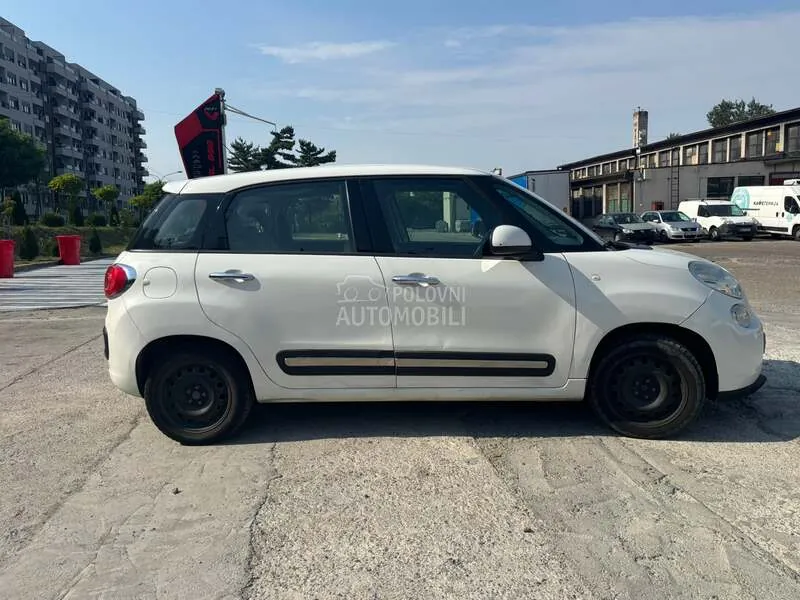 Fiat 500L 2013 photo 3