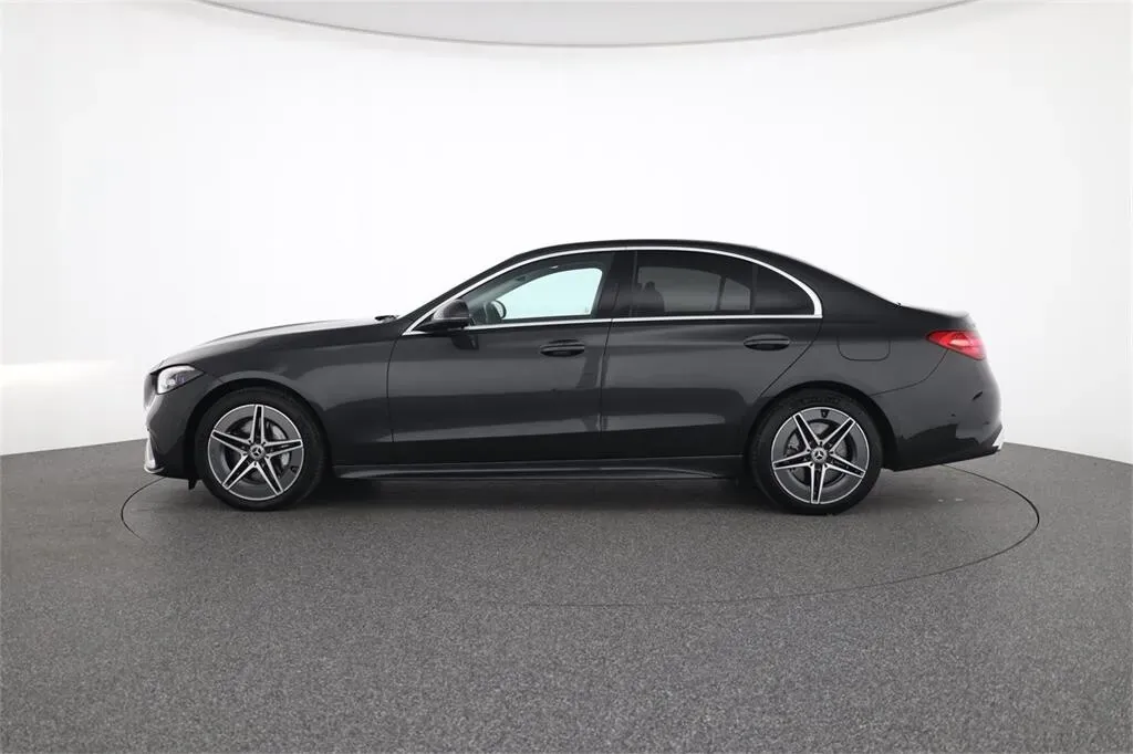 Mercedes-Benz C-Class 2025 photo 2