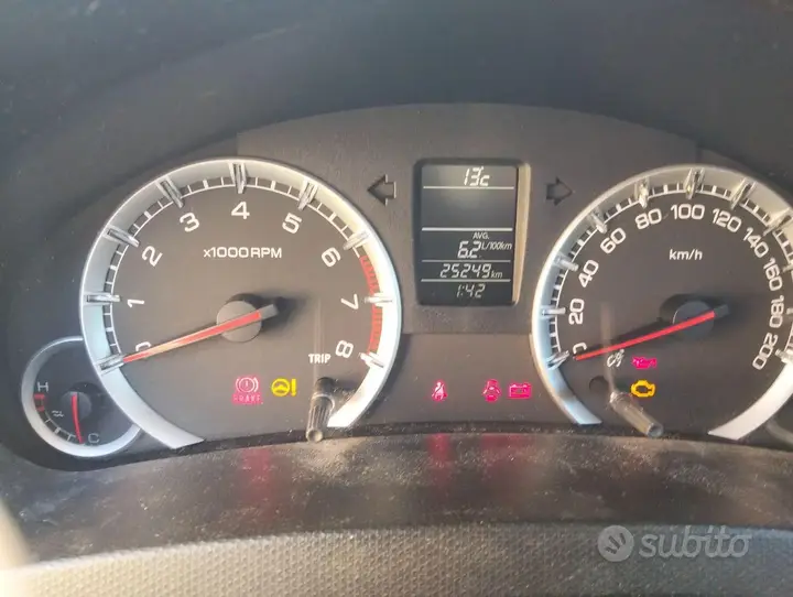 Suzuki Swift 2014 photo 5