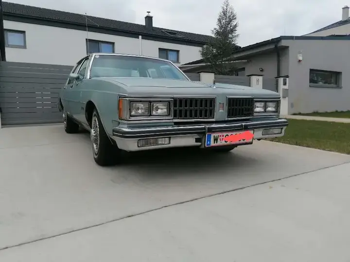 Oldsmobile Delta 88 Royal