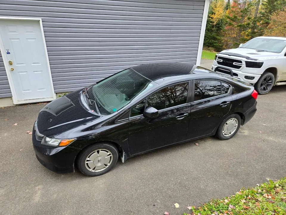 Honda Civic 2012 photo 3
