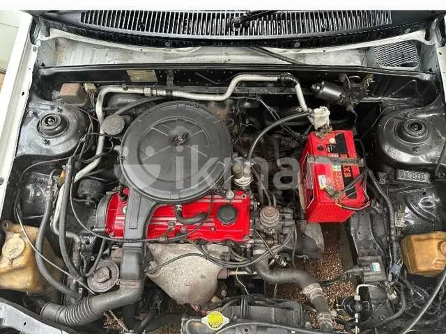Mazda 3 1987 photo 4