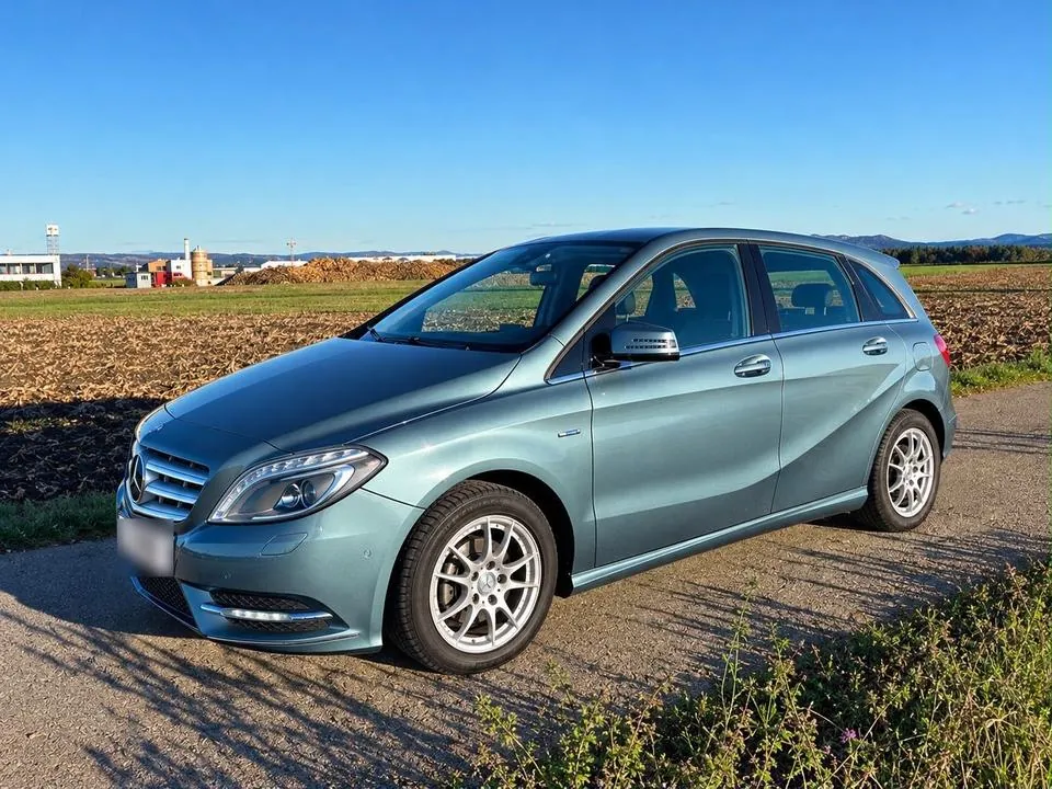 Mercedes-Benz B