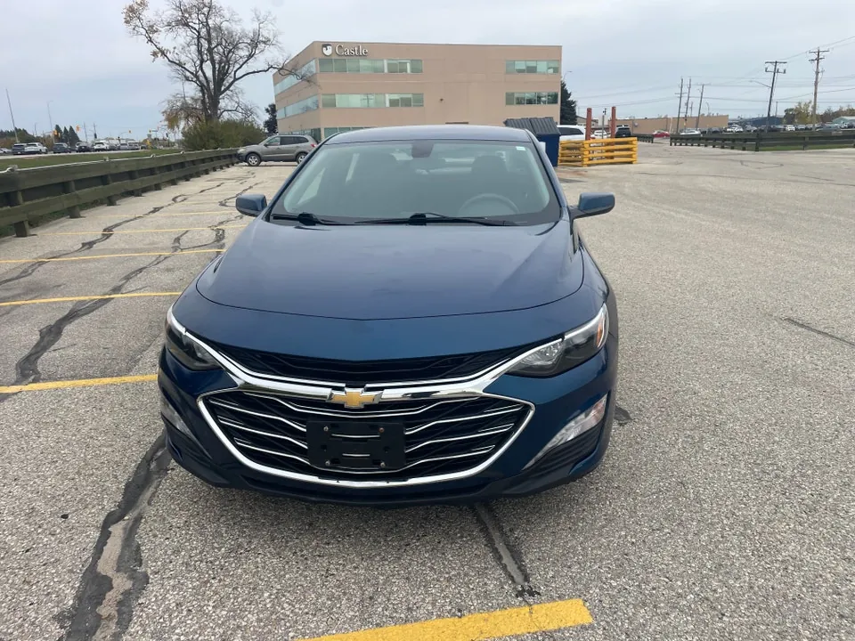 Chevrolet Malibu 2019 photo 2