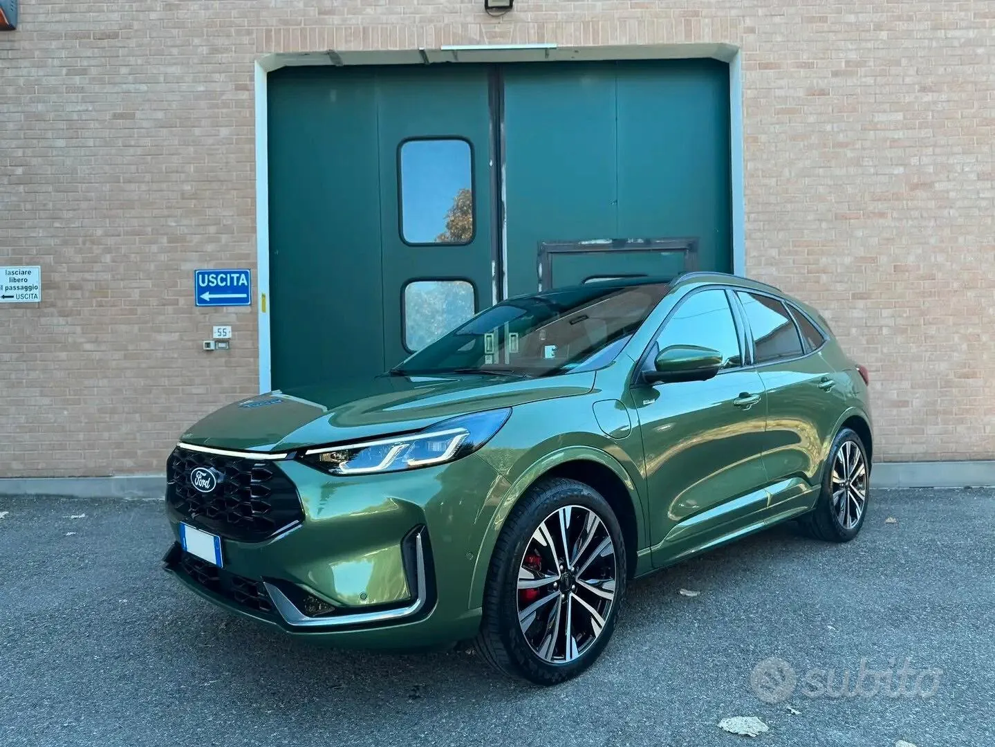 Ford Kuga 2024 photo 2
