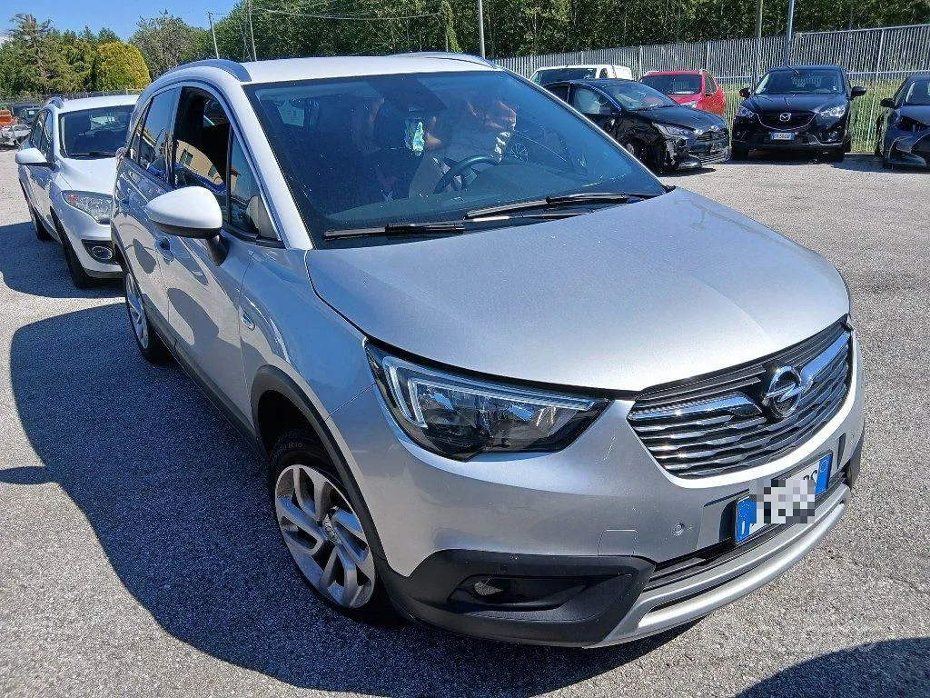 Opel Crossland X 2019 photo 2