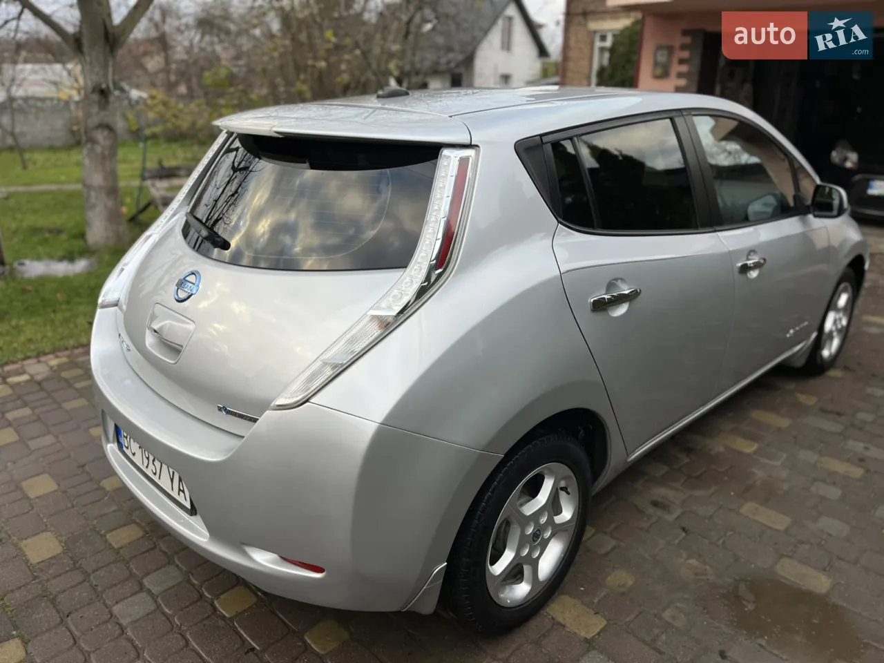 Nissan Leaf 2015 photo 3