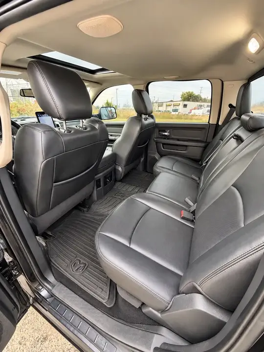 Ram 1500 2011 photo 3