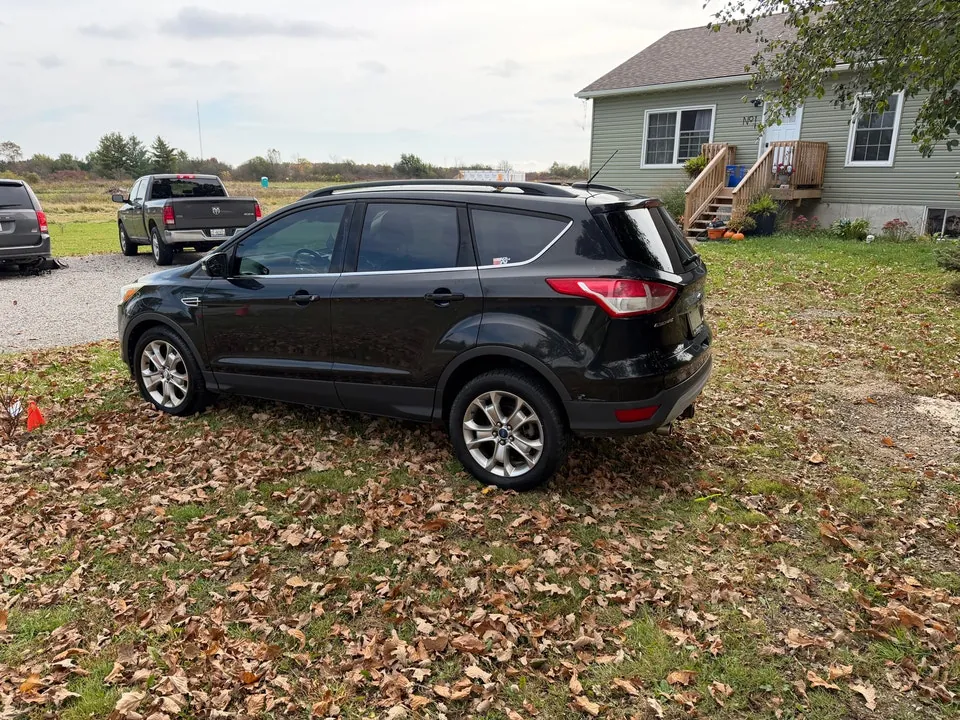 Ford Escape 2013 photo 3