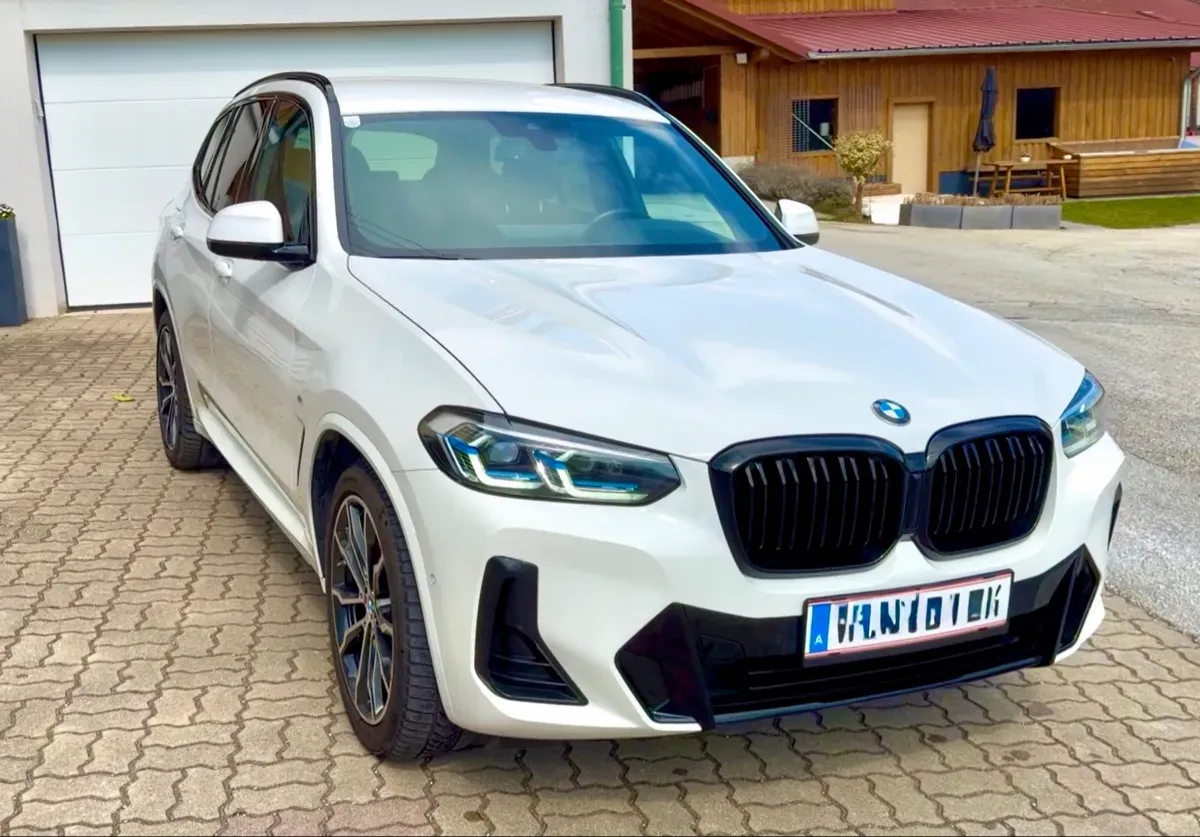 BMW X3 2022 photo 2