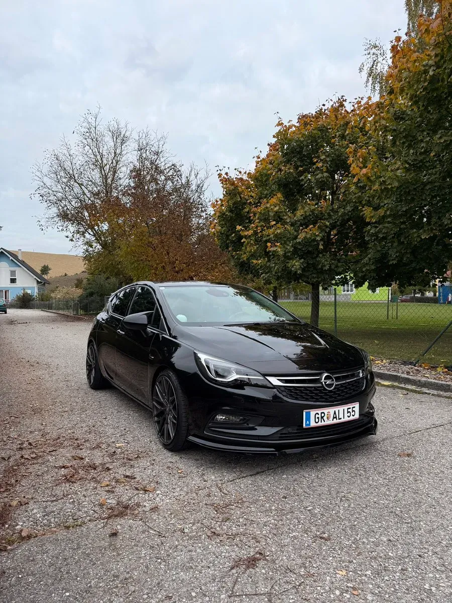 Opel Astra 2019 photo 2