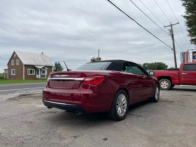 Chrysler 200 2011 photo 5