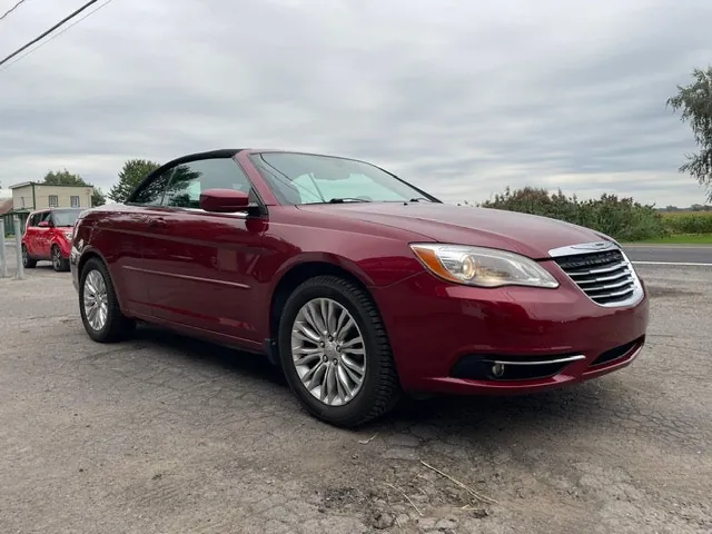 Chrysler 200 2011 photo 3