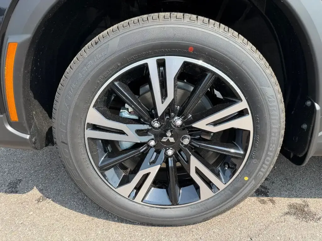 Mitsubishi Eclipse Cross 2026 photo 4