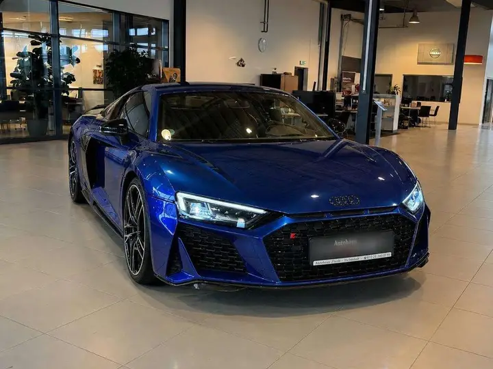 Audi R8