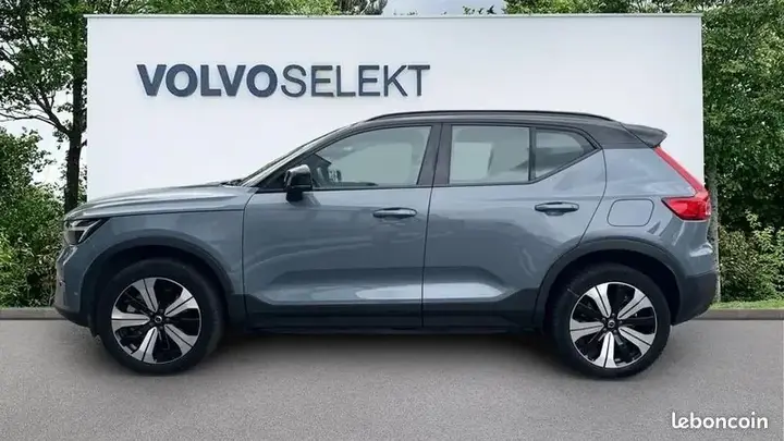 Volvo Xc40 2023 photo 2