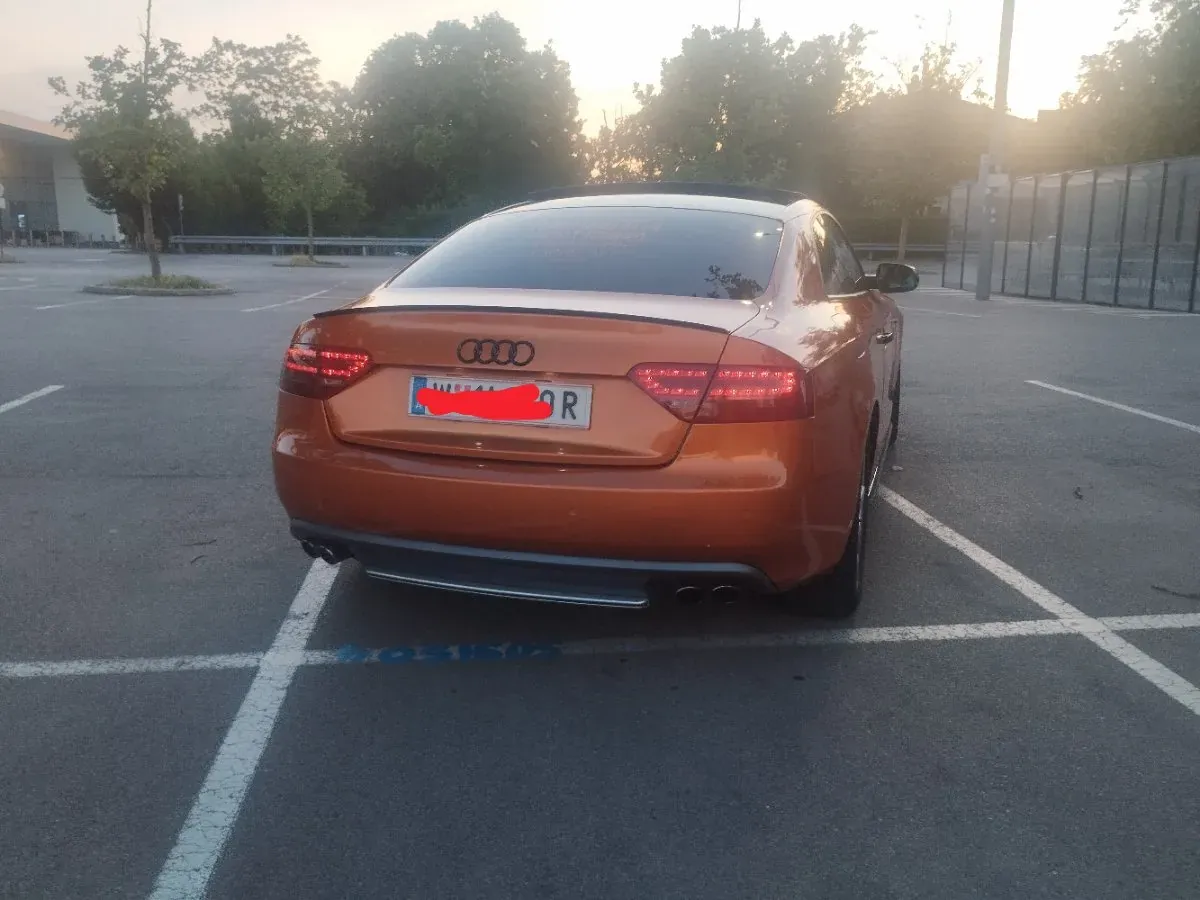 Audi A5 2010 photo 3