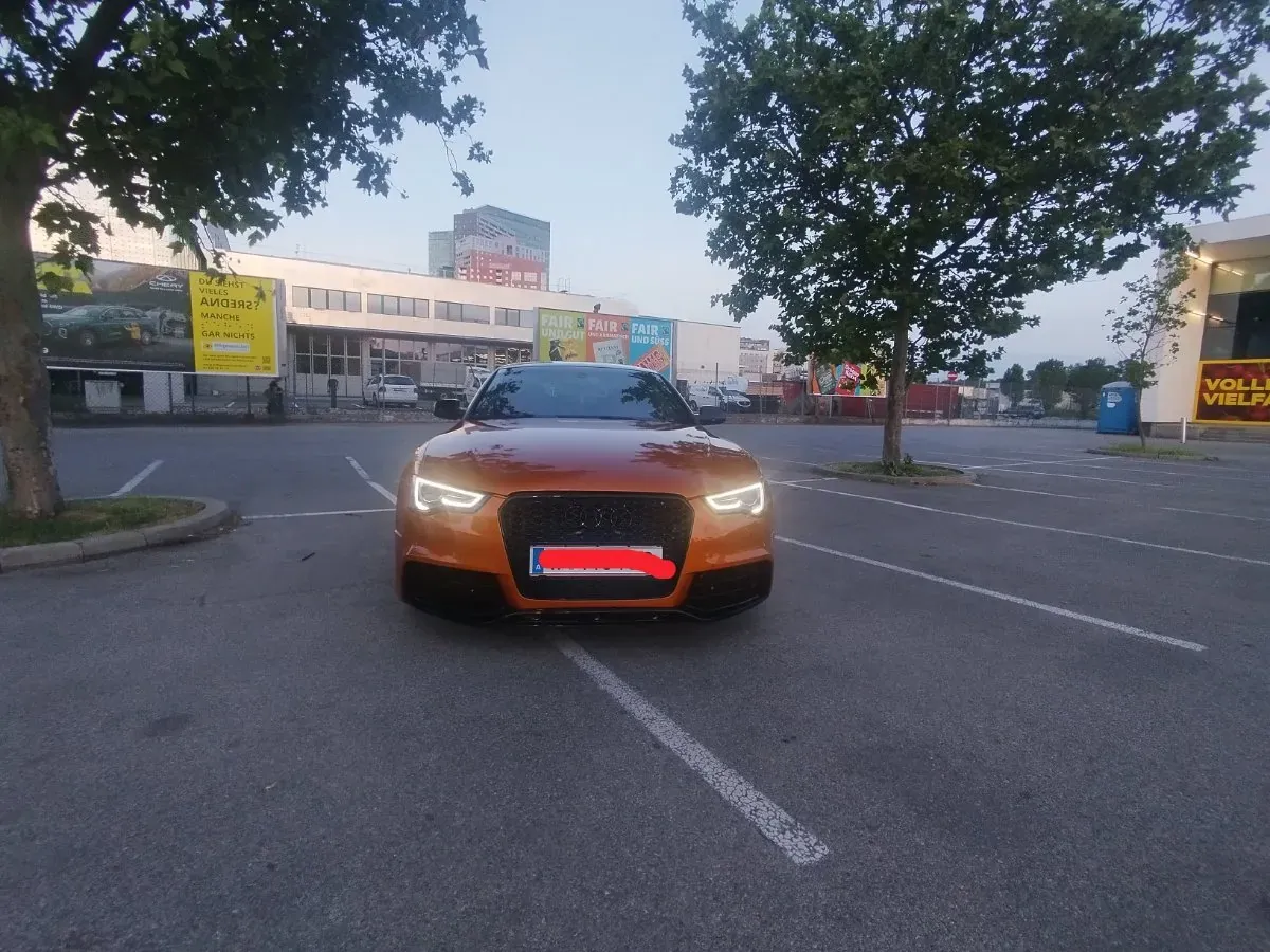 Audi A5 2010 photo 2