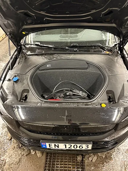 Polestar 2 2025 photo 2
