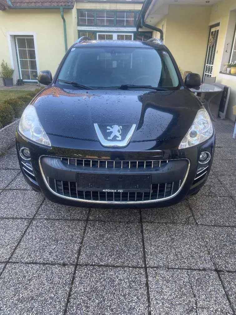 Peugeot 4007