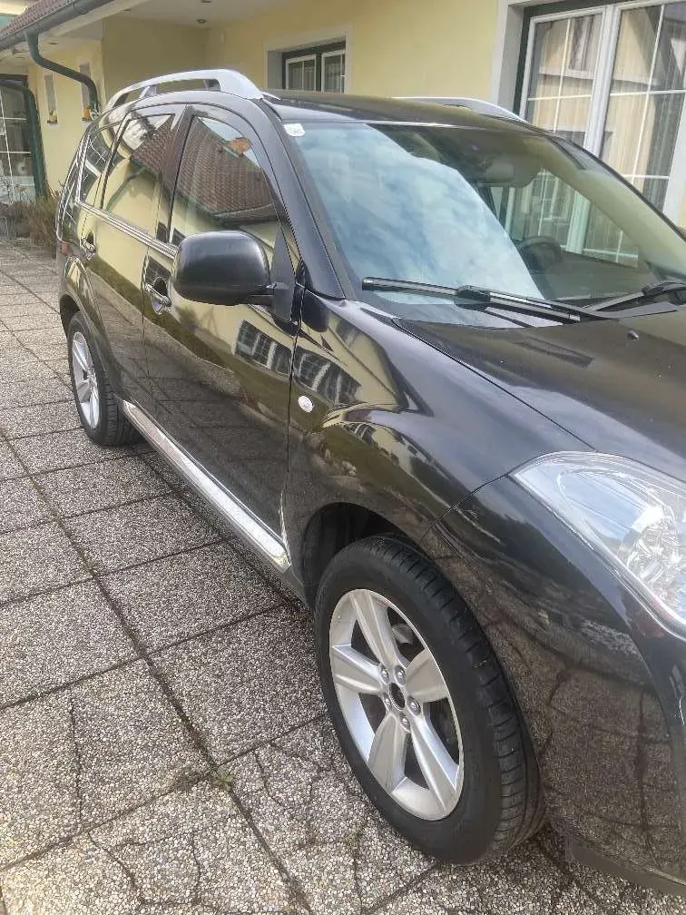 Peugeot 4007 2010 photo 2