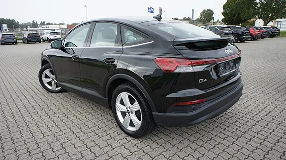 Audi Q4 E-Tron 2023 photo 4