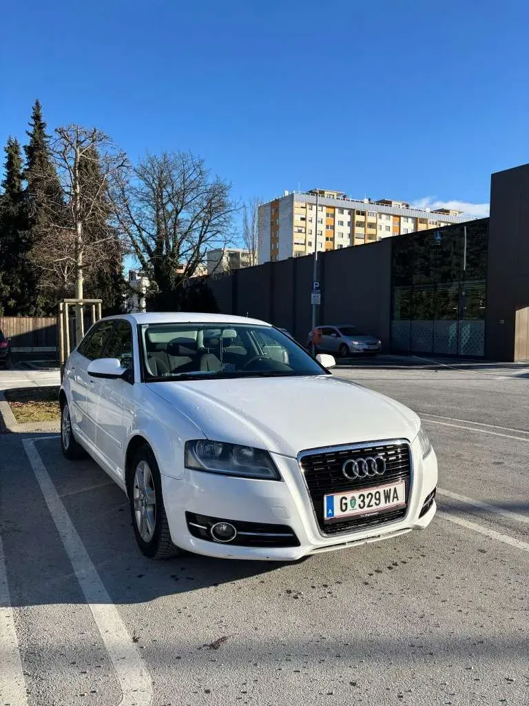 Audi A3 2012 photo 3