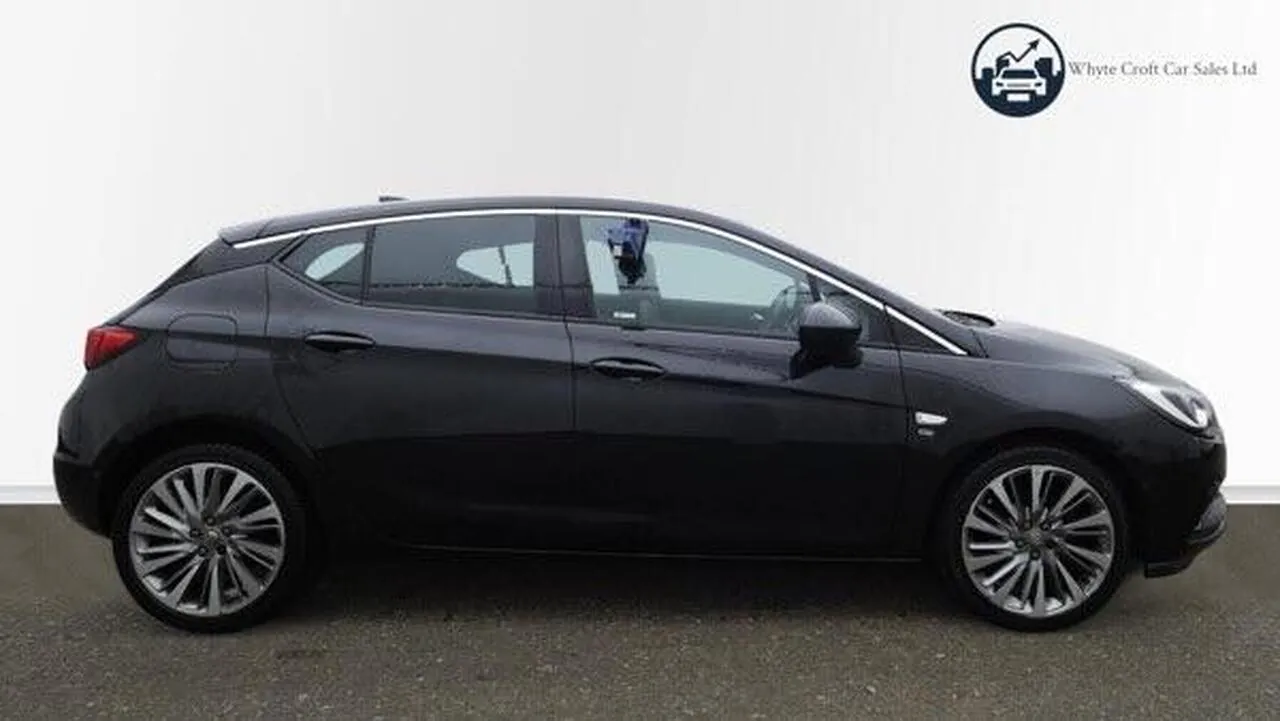 Vauxhall Astra 2017 photo 3