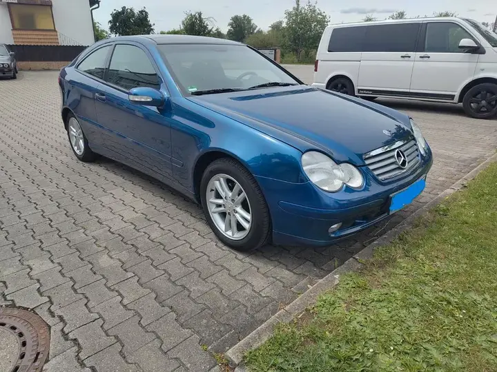 Mercedes-Benz C180