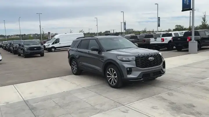 Ford Explorer 2026 photo 3
