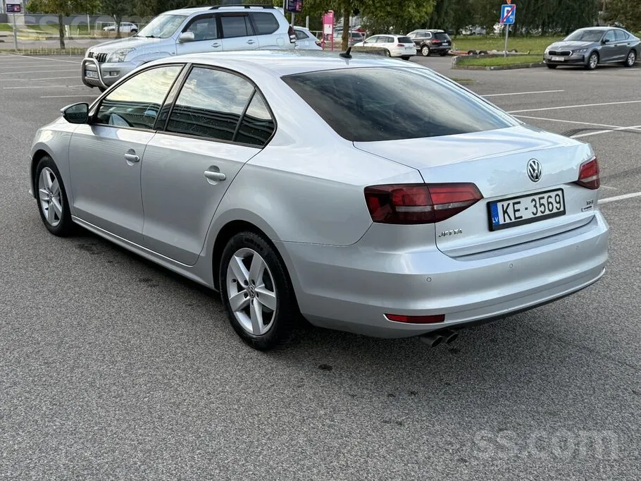 Volkswagen Jetta 2015 photo 3