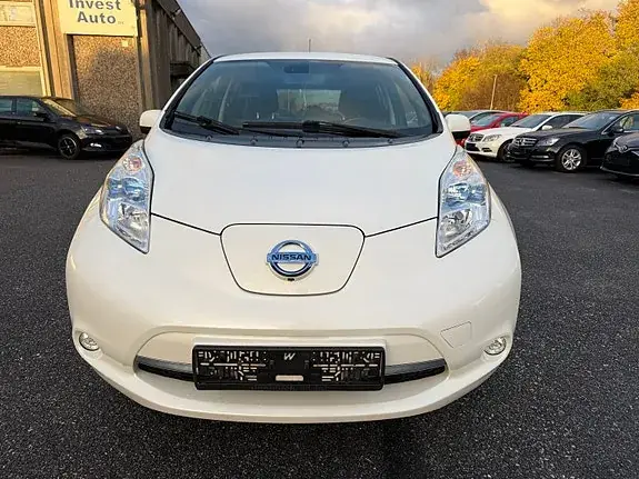 Nissan Leaf 2017 photo 2