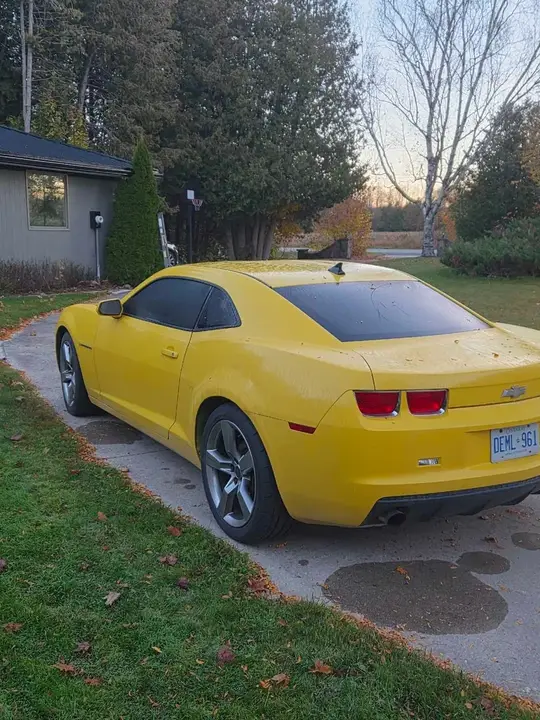 Chevrolet Camaro 2011 photo 3