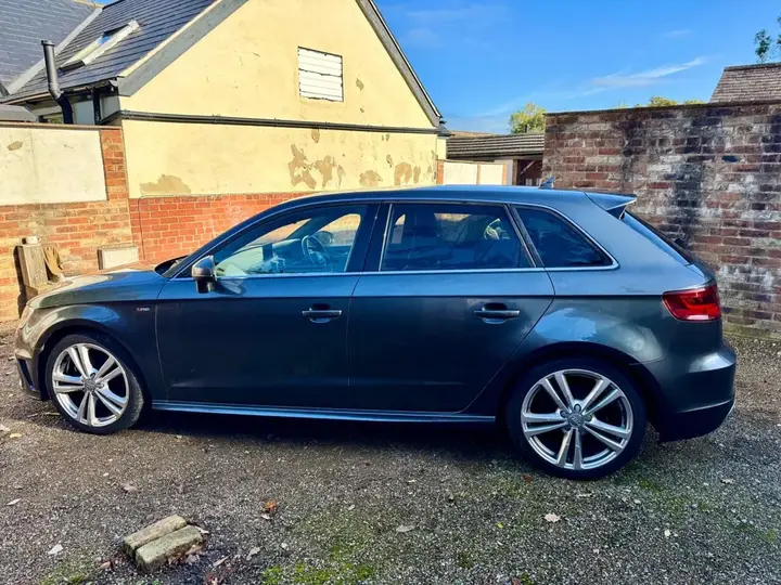 Audi A3 2014 photo 4
