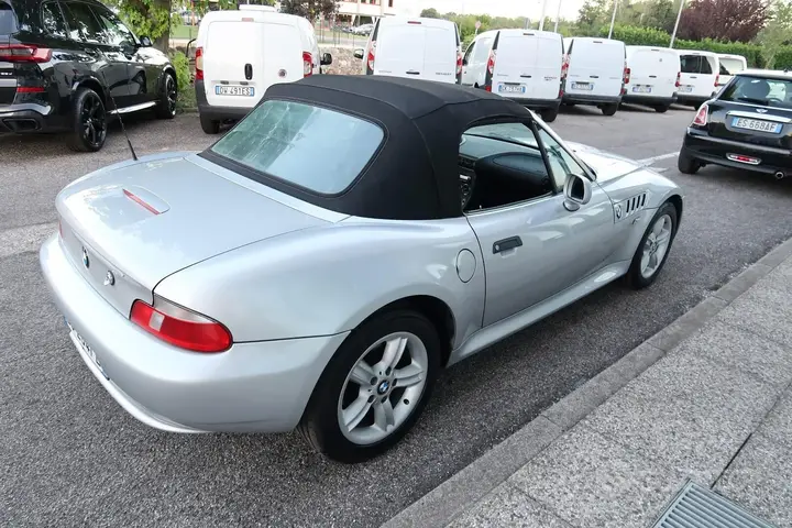 BMW Z3 2021 photo 4