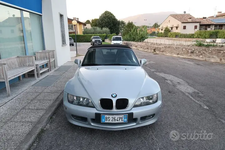 BMW Z3 2021 photo 2