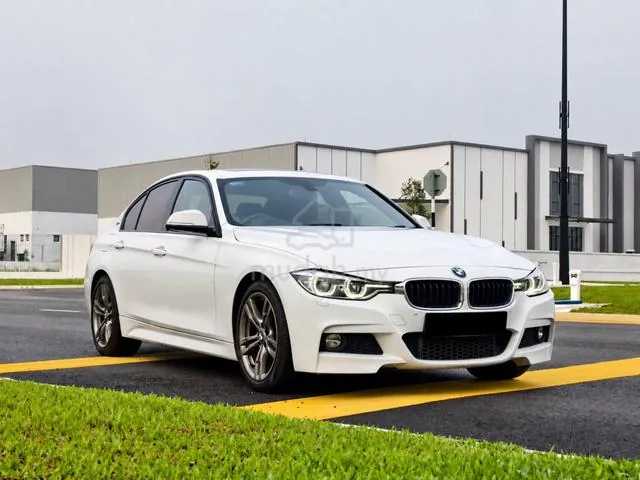 BMW 330E