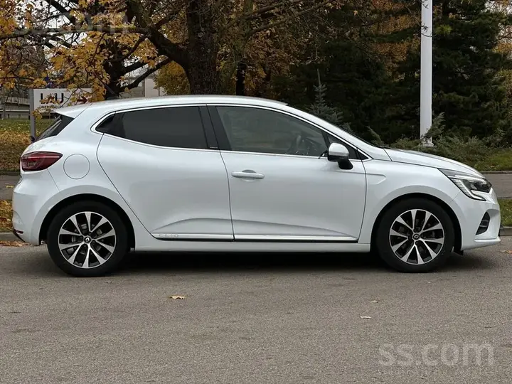 Renault Clio 2021 photo 2