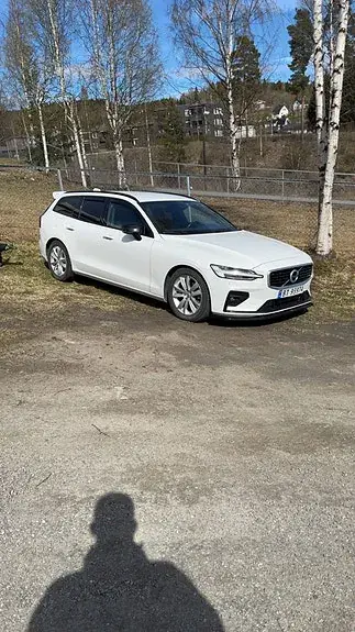 Volvo V60 2019 photo 2