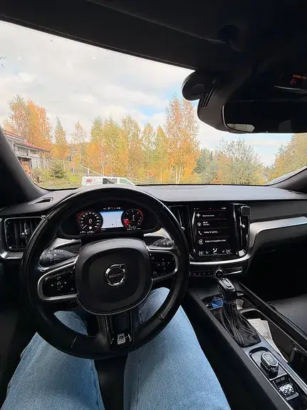 Volvo V60 2019 photo 4