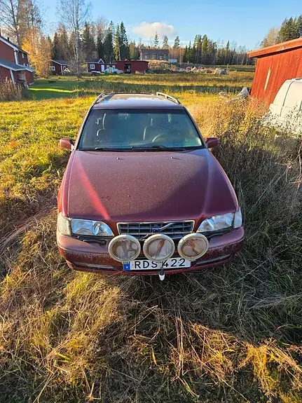 Volvo V70 2000 photo 2